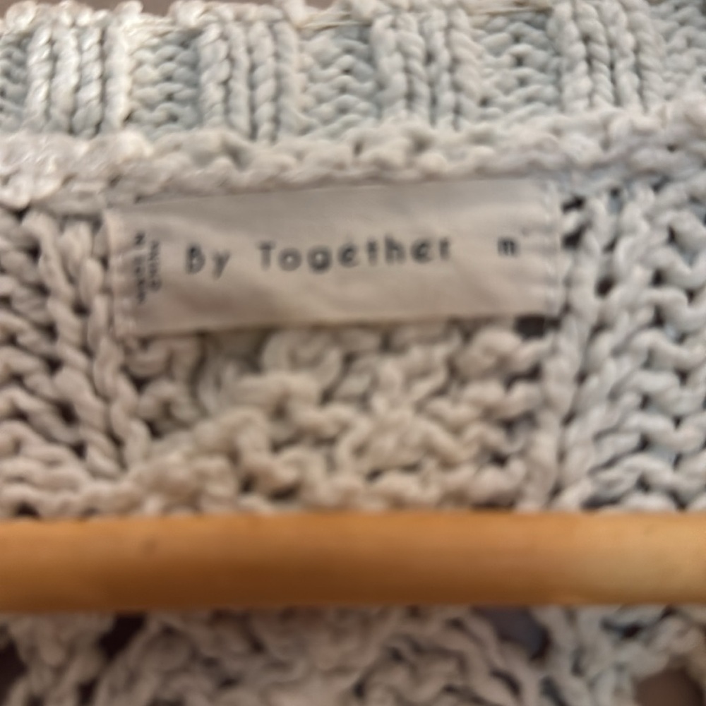 By Together Cream Cable Knit Cropped Sweater - Picture 4 of 5